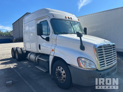 2019 Freightliner Cascadia 125 6x4 T/A Sleeper Truck Tractor