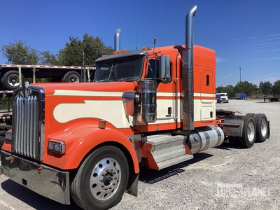 2018 Kenworth W900 6x4 T/A Slaapcabine Trekker