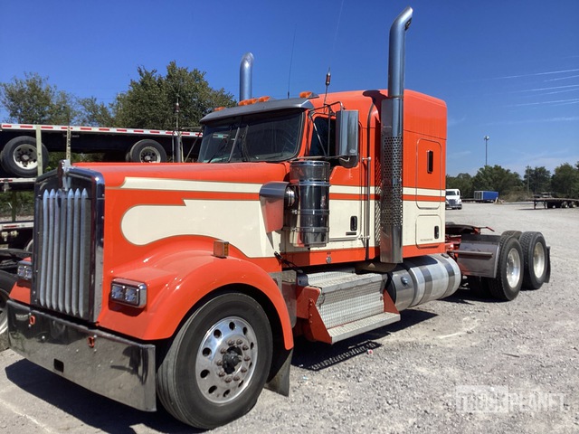 2018 Kenworth W 900 L