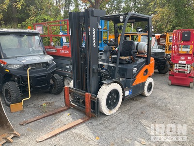 2020 Doosan G25N-7DF 4600 lb Cushion Tire Forklift (Inoperable)