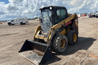 2014 Cat 236D Ładowarka o sterowaniu burtowym