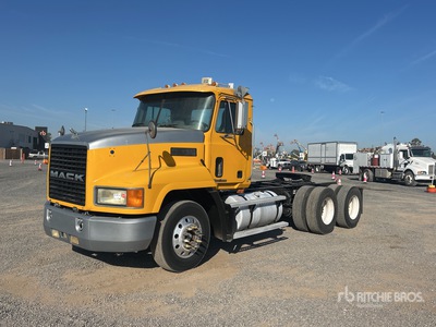 1999 Mack CH613 6x4 Tracteur routier
