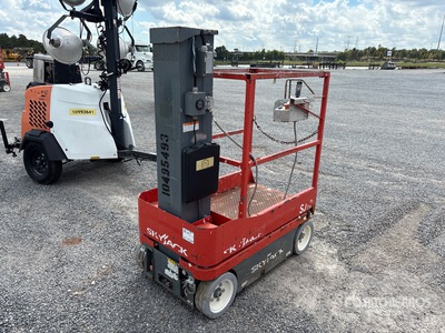 2016 Skyjack Vertical Mast Lift