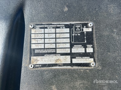 1995 Crown RR3010-35 3500 lb Reach Truck