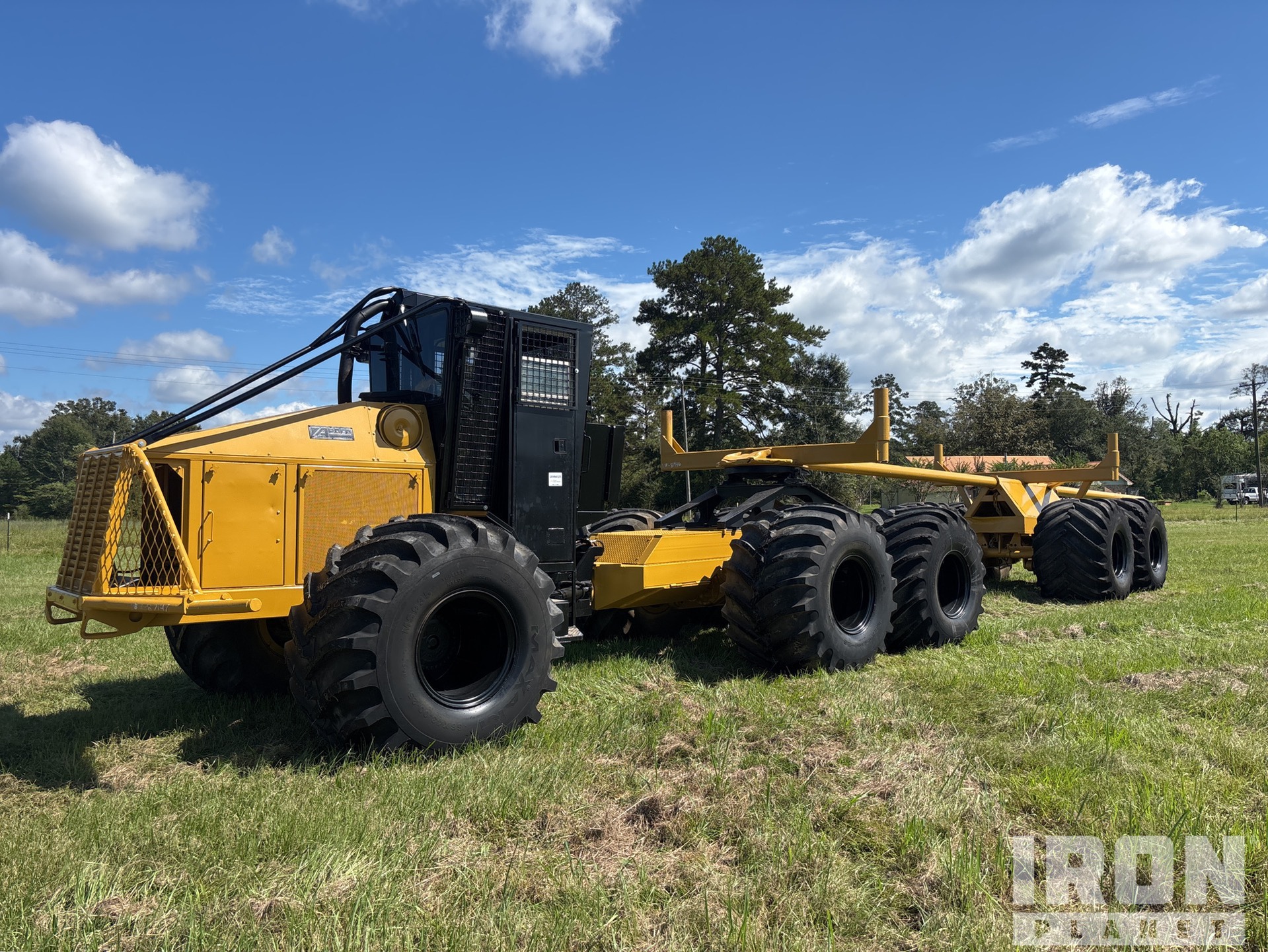 2012 Ardco K 6x6 includes extendable pole trailer 45ft Log Forwarder