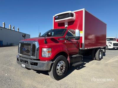 2025 Ford F-750 4x2 Camiones