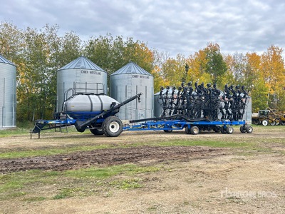 2010 New Holland P2070 60 ft Air Drill