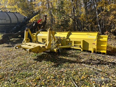 Degelman 16-1 AT 7200 19 ft 6 way Tractor Dozer