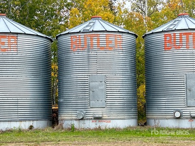 Butler +/- 1900 bu 4 Ring Grain Bin