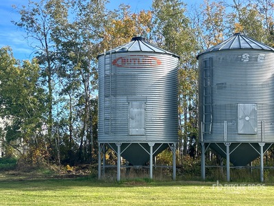 Butler +/- 2100 bu 4 Ring Hopper Grain Bin
