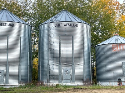 Chief Westland +/- 9200 bu 8 Ring Grain Bin