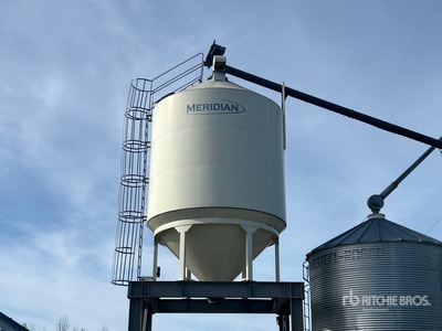 Meridian 1612 +/- 100 ton 3 Ring Smooth Wall Hopper Grain Bin