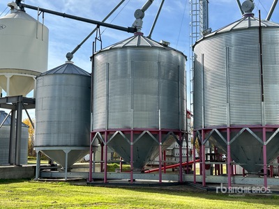 Twister +/- 3500 bu 5 Ring Hopper Grain Bin