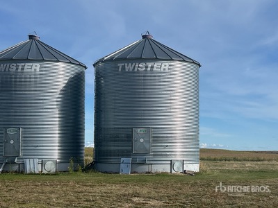 Twister +/- 4400 bu 5 Ring Grain Bin
