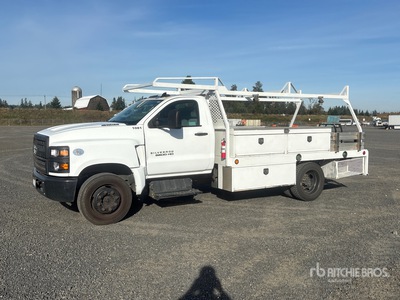 2020 International GM515 4x2 Flatbed Truck
