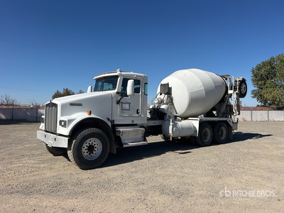 2016 Kenworth W900 8x4 Mixer Truck
