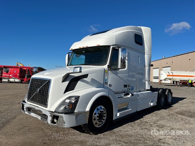 2015 Volvo VNL 6x4 تراكتور شاحنة كابينة النوم (ثنائية المحور)