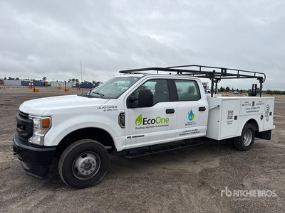 2021 Ford F-350 XL 4x4 Crew Cab Utility Truck