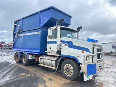 2001 Mack CLS 6x4 Silage Truck