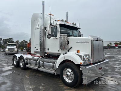 2017 Western Star 4800FXB Stratosphere 6x4 T/A Sleeper Truck Tractor