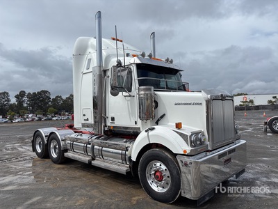 2017 Western Star 4800FXB Stratosphere 6x4 Ciągnik siodłowy T/A z kabiną sypialną