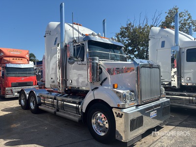 2017 Western Star 4864FXB 6x4 Cabina con cuccetta per trattore stradale