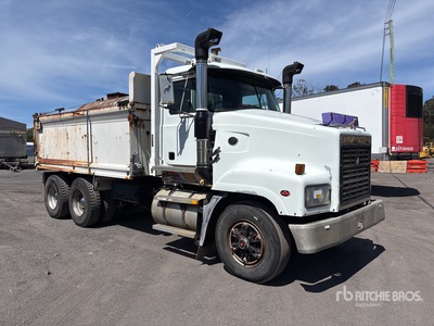 2001 Mack CL788RS 6x4 Autocarro ribaltabile 2 assi