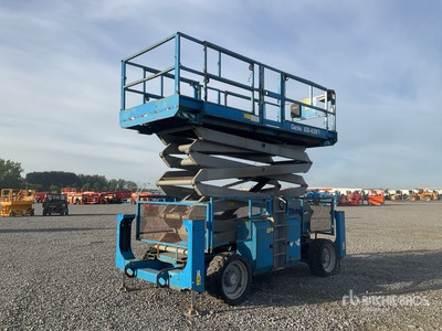 2014 Genie GS4390RT 4x4 Diesel Rough Terrain Scissor Lift