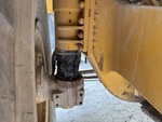Chassis with Suspension Cylinders