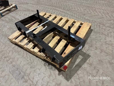 2026 GIYI GY-HF47 47 in Skid Steer Bale Spear (Unused)