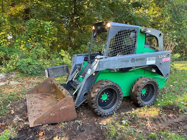 2016 John Deere 326E Skid Steer Loader