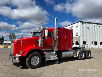2011 Kenworth T800 6x4 T/A Sleeper Truck Tractor
