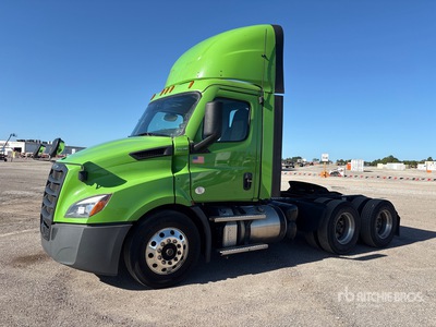2022 Freightliner Cascadia 116 6x4 Ciągnik siodłowy T/A z kabiną dzienną