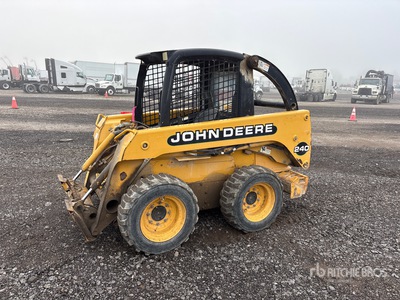 2000 John Deere 240 Minicargadora