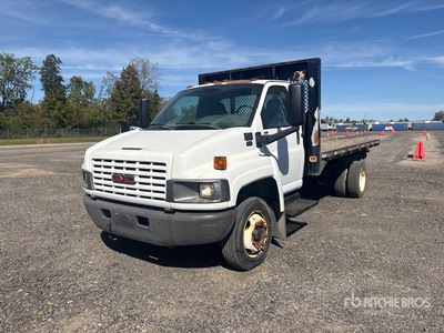 2006 GMC C4500 4x2 Flatbed Truck