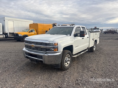 2017 Chevrolet Silverado 2500HD 4x4 Crew Cab Utility Truck