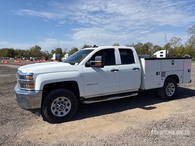 2017 Chevrolet Silverado 2500HD 4x4 Extended Cab Utility Truck