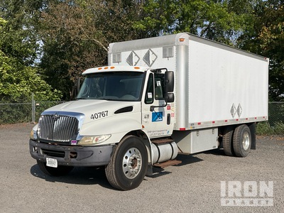 2007 International 4200 4x2 Van Truck