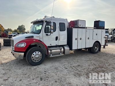 2016 Freightliner M2 106 4x2 Extended Cab Camion de service