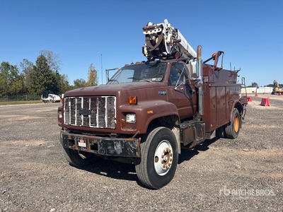 1992 Altec on 1992 Chevrolet Kodiak 4x2 Ciężarówka koparko-ładowarka
