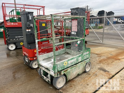 2018 Skyjack SJ16 Pionowy podnośnik masztowy (Inoperable)