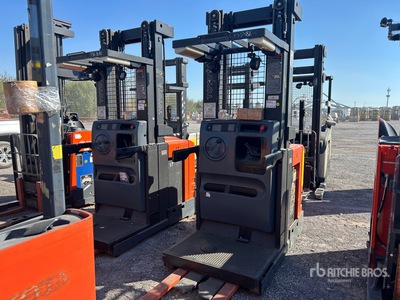 Toyota 7BPUE15 3000 lb Order Picker