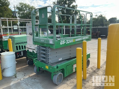 2015 Genie GS-3246 Electric Scissor Lift