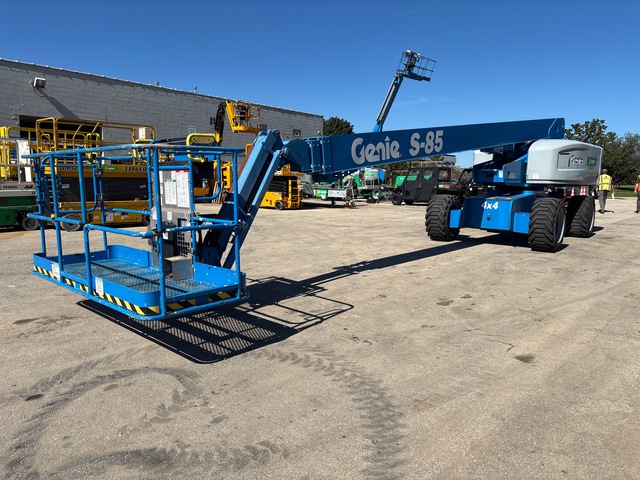 2016 Genie S-85 4WD Diesel Telescopic Boom Lift 2016 Genie S-85 4WD Diesel Telescopic Boom Lift