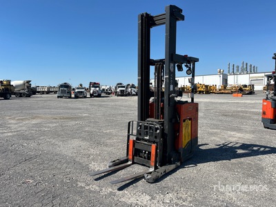 Toyota 9BDRU15 3000 lb Electric Forklift
