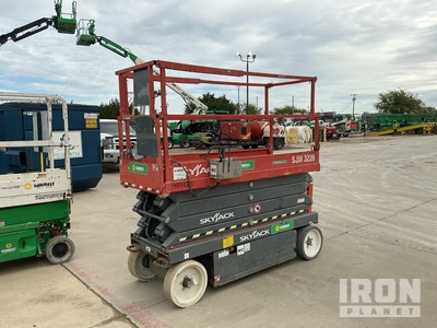 2016 Skyjack 3226 Electric Scissor Lift