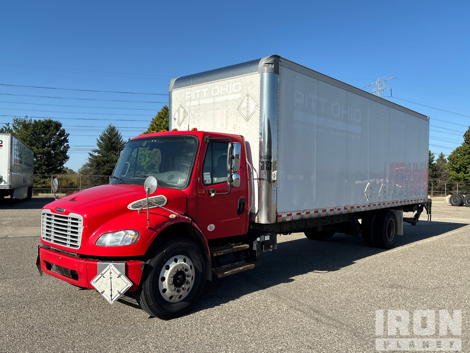 2016 (unverified) Freightliner M2106 24 ft Van Truck