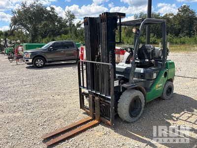 2017 Toyota 8FGU30 4900 lb 4x2 Gelände-Gabelstapler