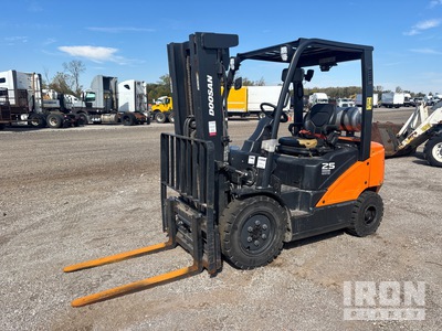 2022 (unverified) Doosan G25E-7LP 4600 lb Pneumatic Tire Forklift