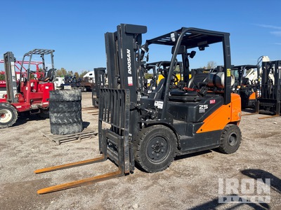 2022 (unverified) Doosan G25E-7LP 4600 lb Pneumatic Tire Forklift